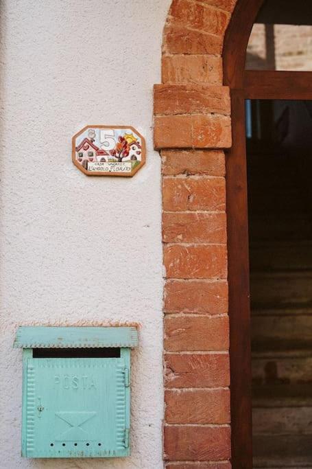 בטולה Casa Vacanze L'Angolo Fiorito מראה חיצוני תמונה