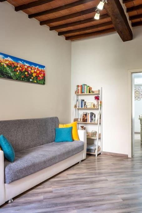 בטולה Casa Vacanze L'Angolo Fiorito מראה חיצוני תמונה