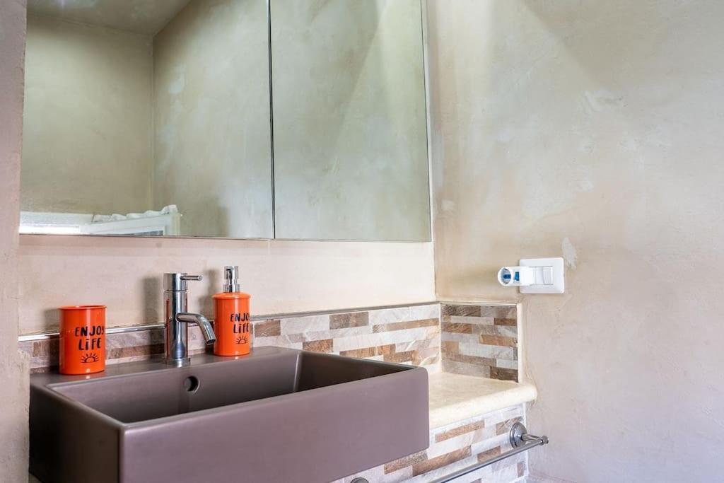 בטולה Casa Vacanze L'Angolo Fiorito מראה חיצוני תמונה