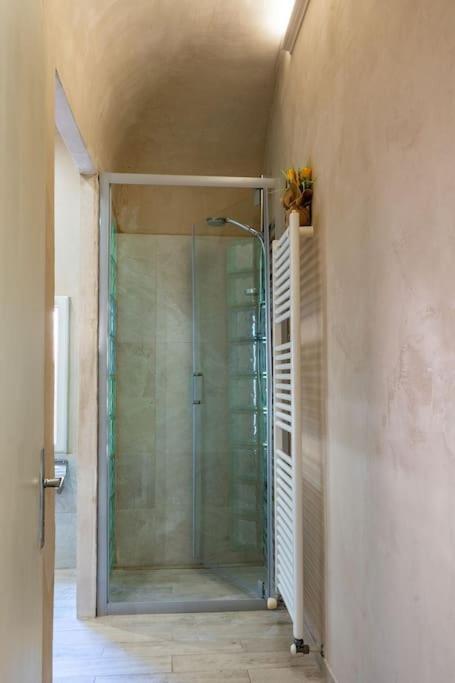 בטולה Casa Vacanze L'Angolo Fiorito מראה חיצוני תמונה