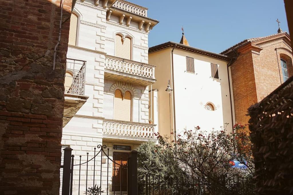 בטולה Casa Vacanze L'Angolo Fiorito מראה חיצוני תמונה