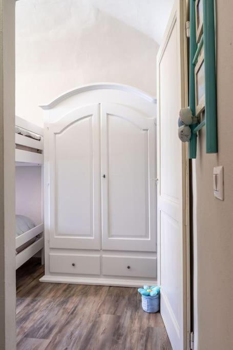 בטולה Casa Vacanze L'Angolo Fiorito מראה חיצוני תמונה